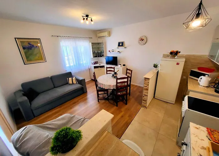Anka Apartment